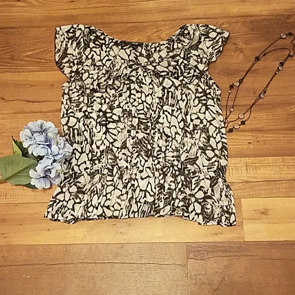 AGB Floral Mesh Ruffle Top